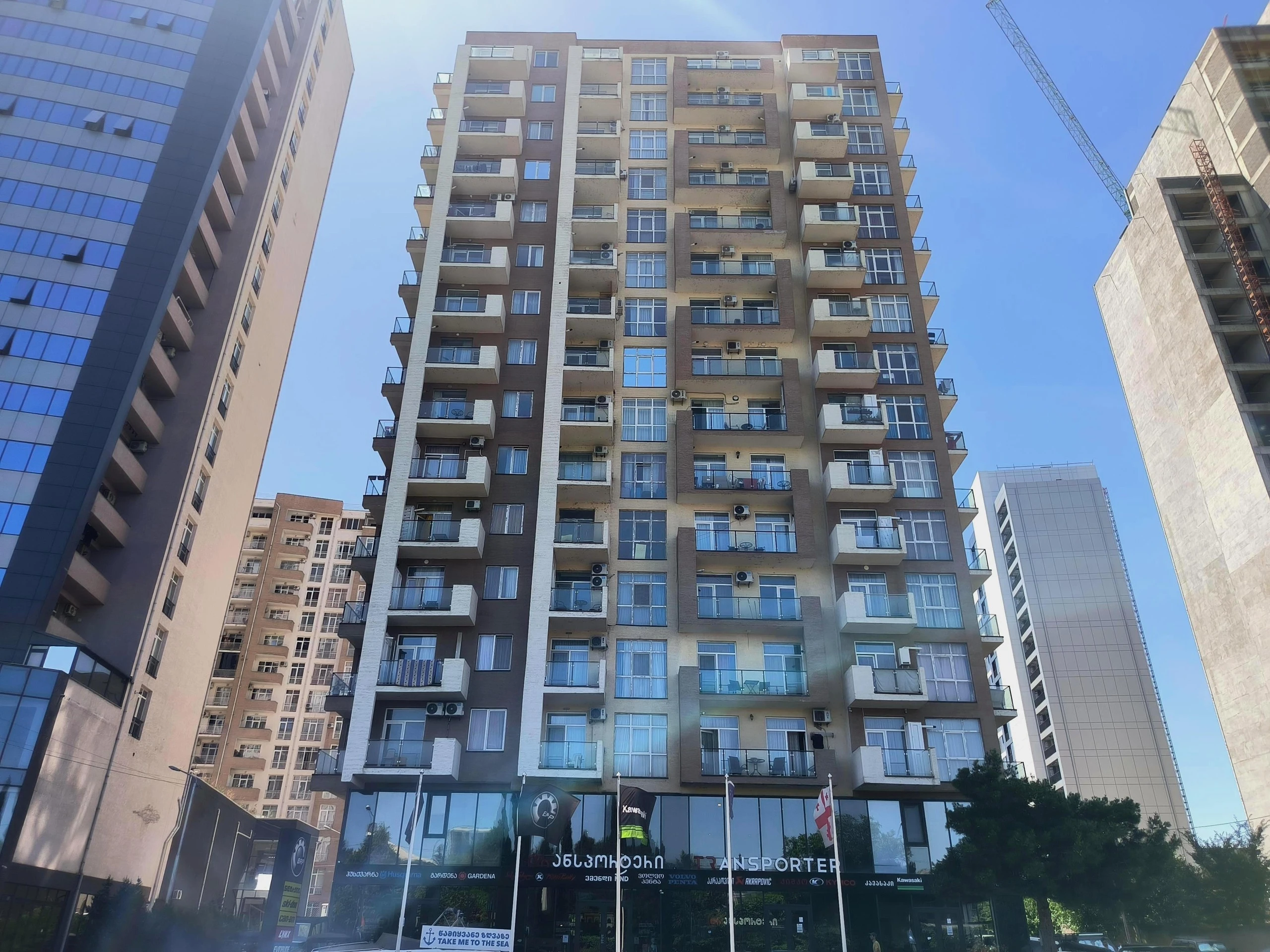 აკაკი ბელიაშვილის ქუჩა 70