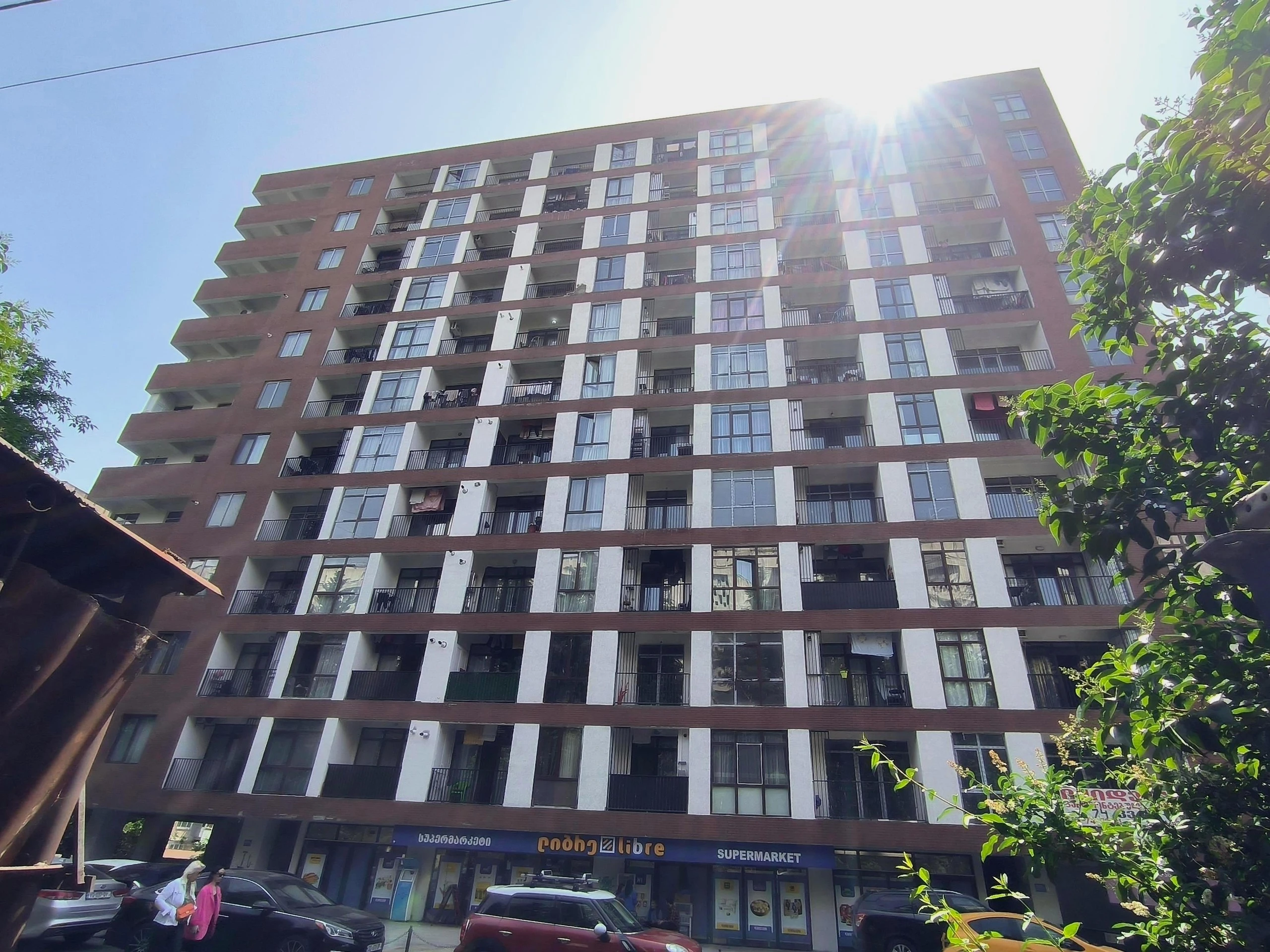 ვლადიმერ ნანეიშვილის ქუჩა 11