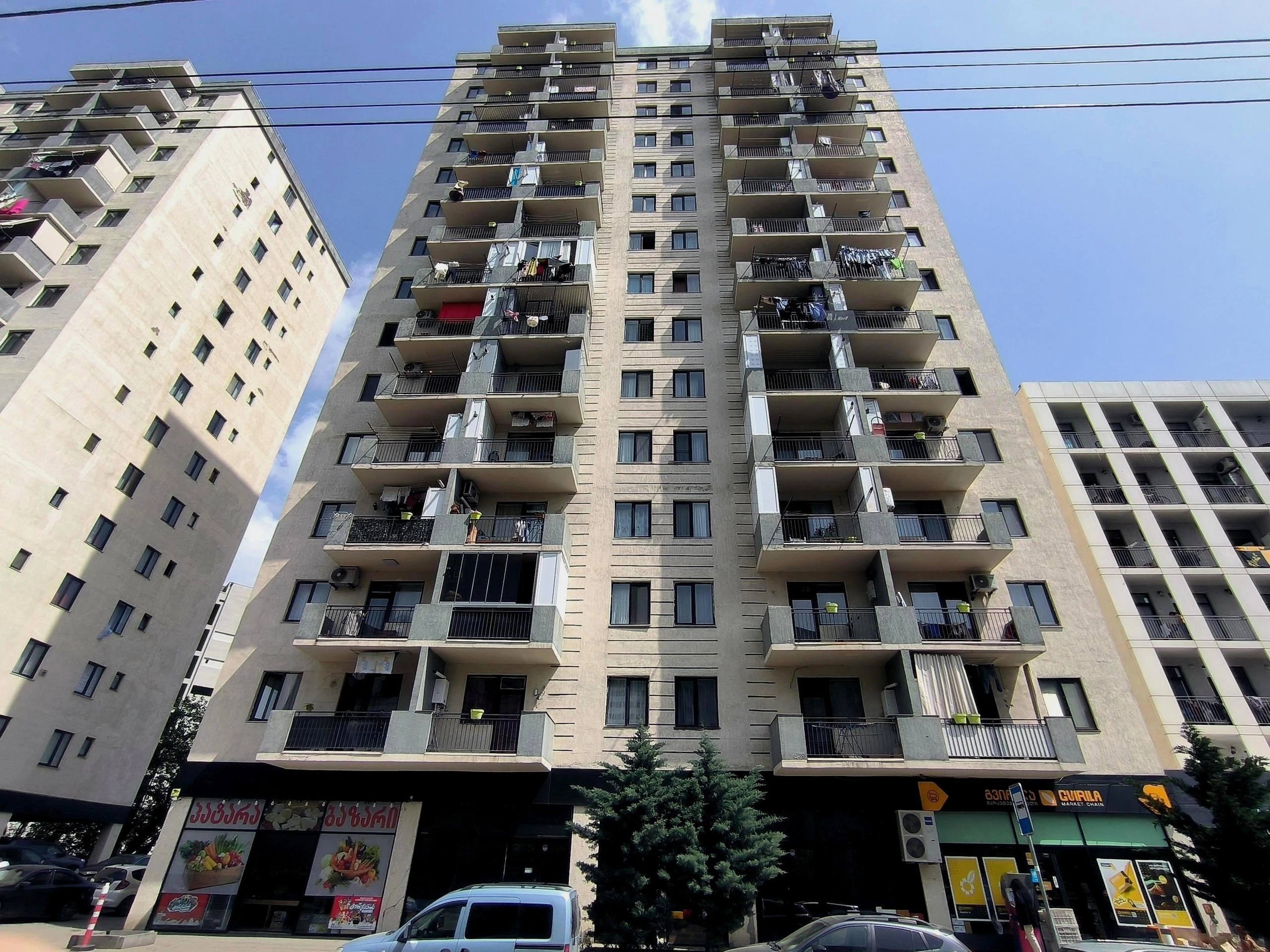 გლდანი თაუერ