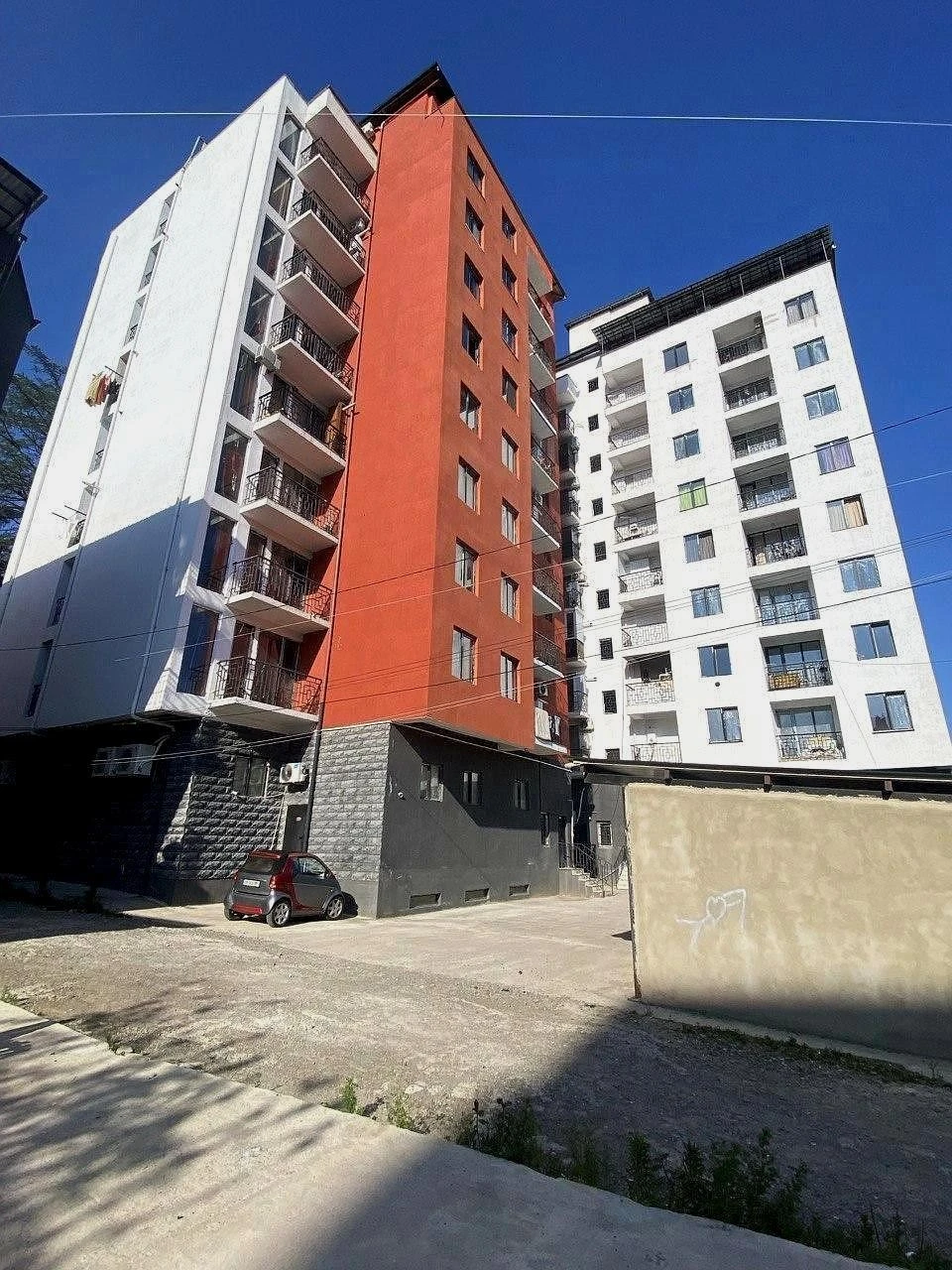 ჯავახიშვილის ქუჩა 39/41