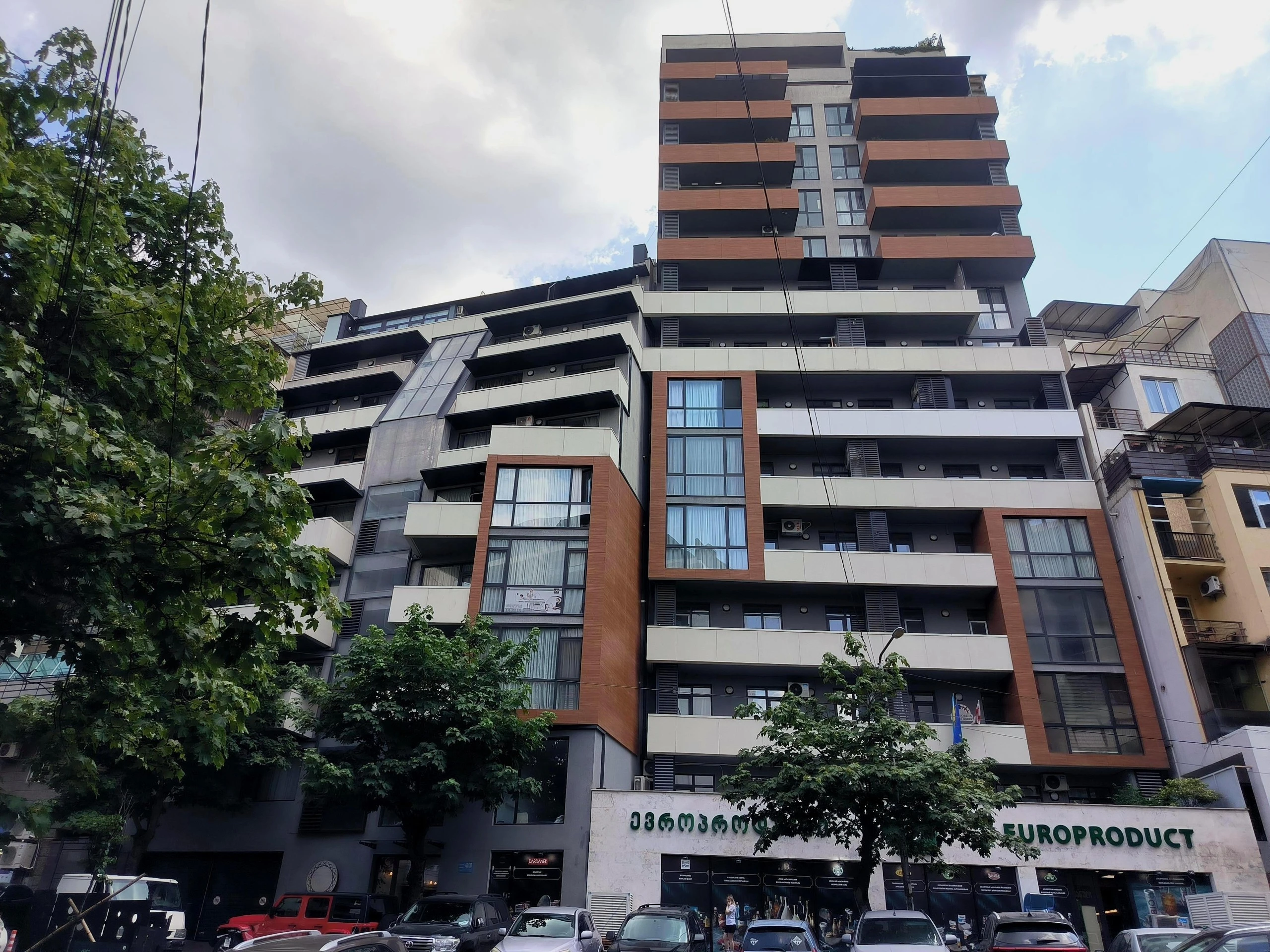 რეზიდენცია მრგვალ ბაღთან