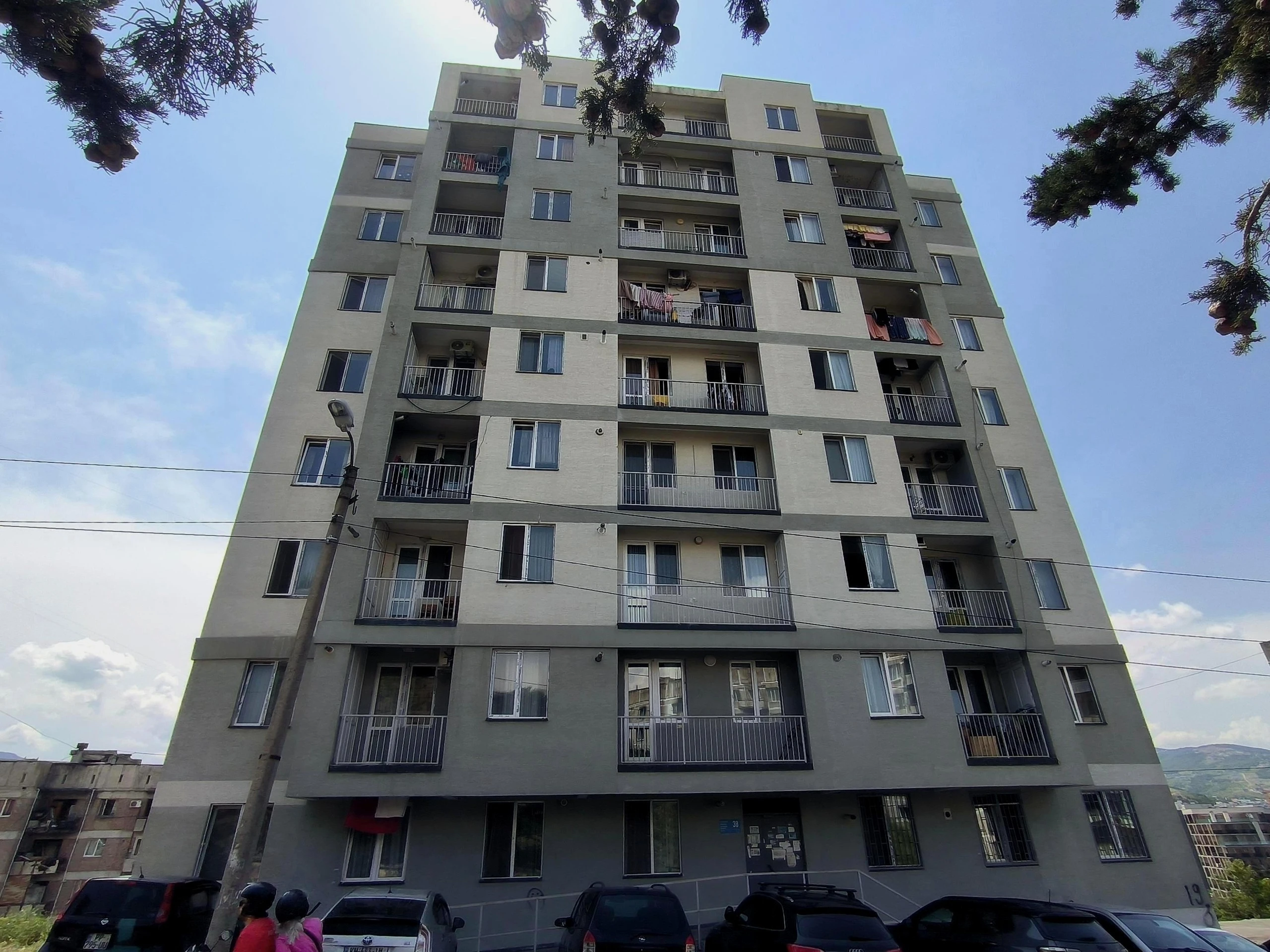 მონოლით ნუცუბიძე