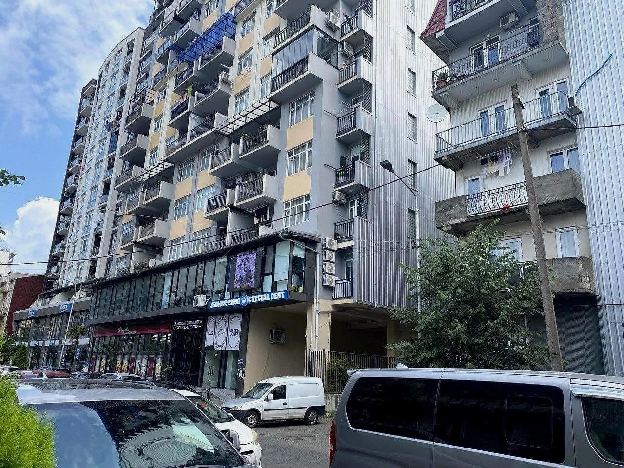 პეტრე მელიქიშვილის ქუჩა 73/75