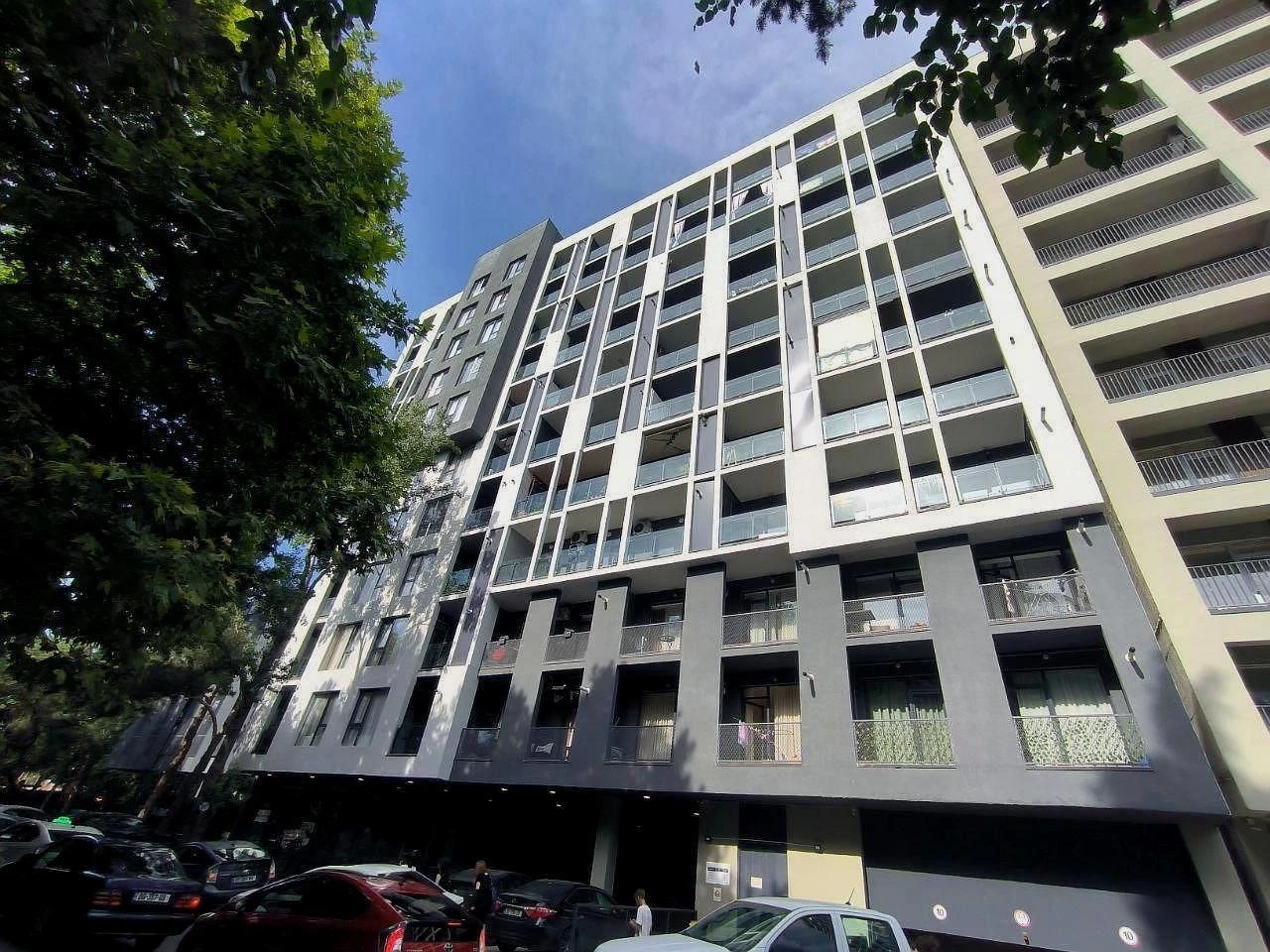 პეტრე ქავთარაძის ქუჩა 60