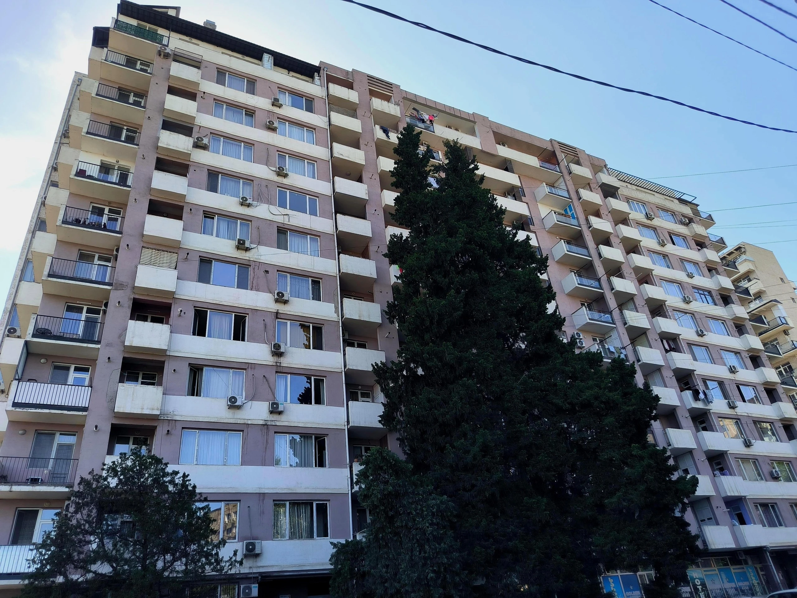 ვლადიმერ ლობჟანიძის ქუჩა 3