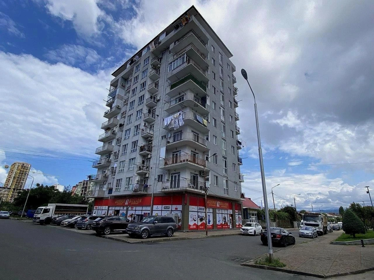 შერიფ ხიმშიაშვილის ქუჩა 128