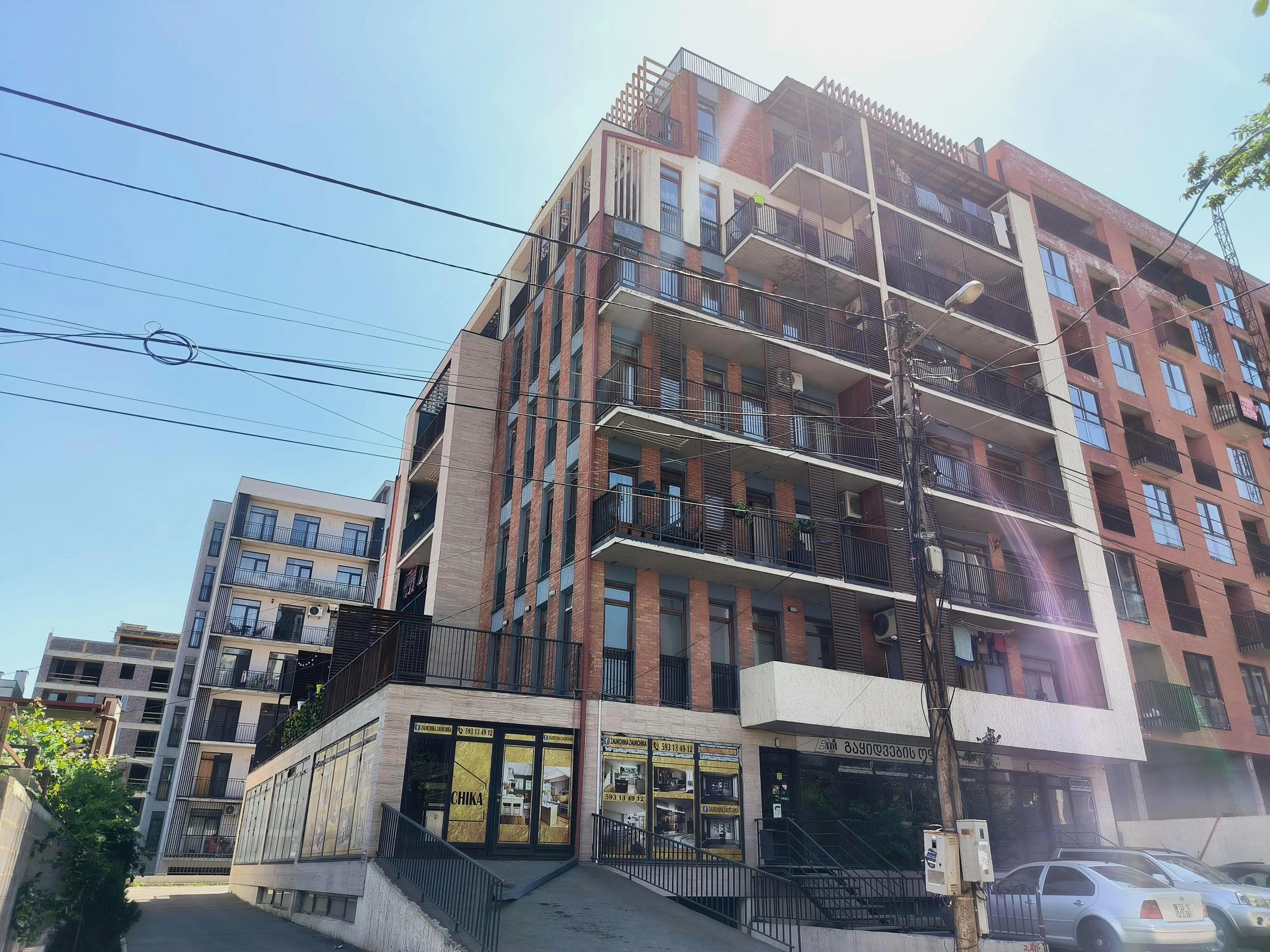 დავარის ქუჩა 12