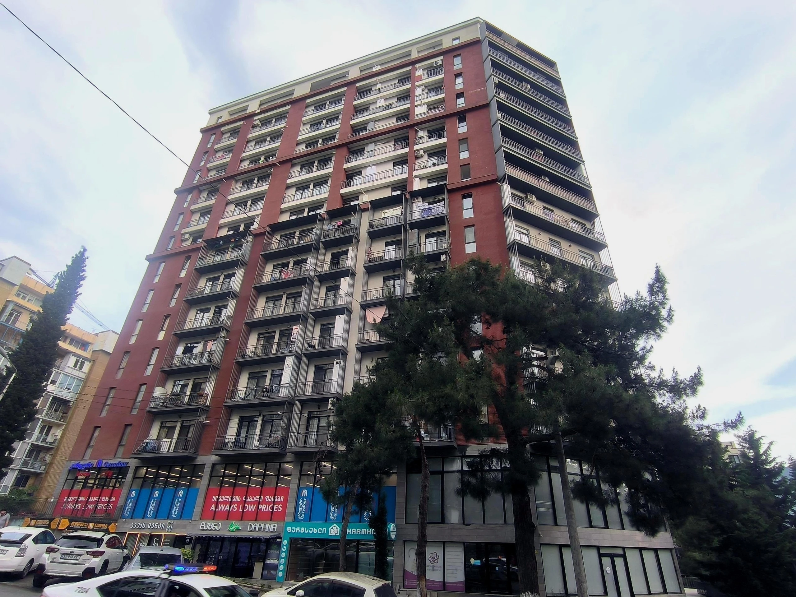 შალვა ნუცუბიძის ქუჩა 129