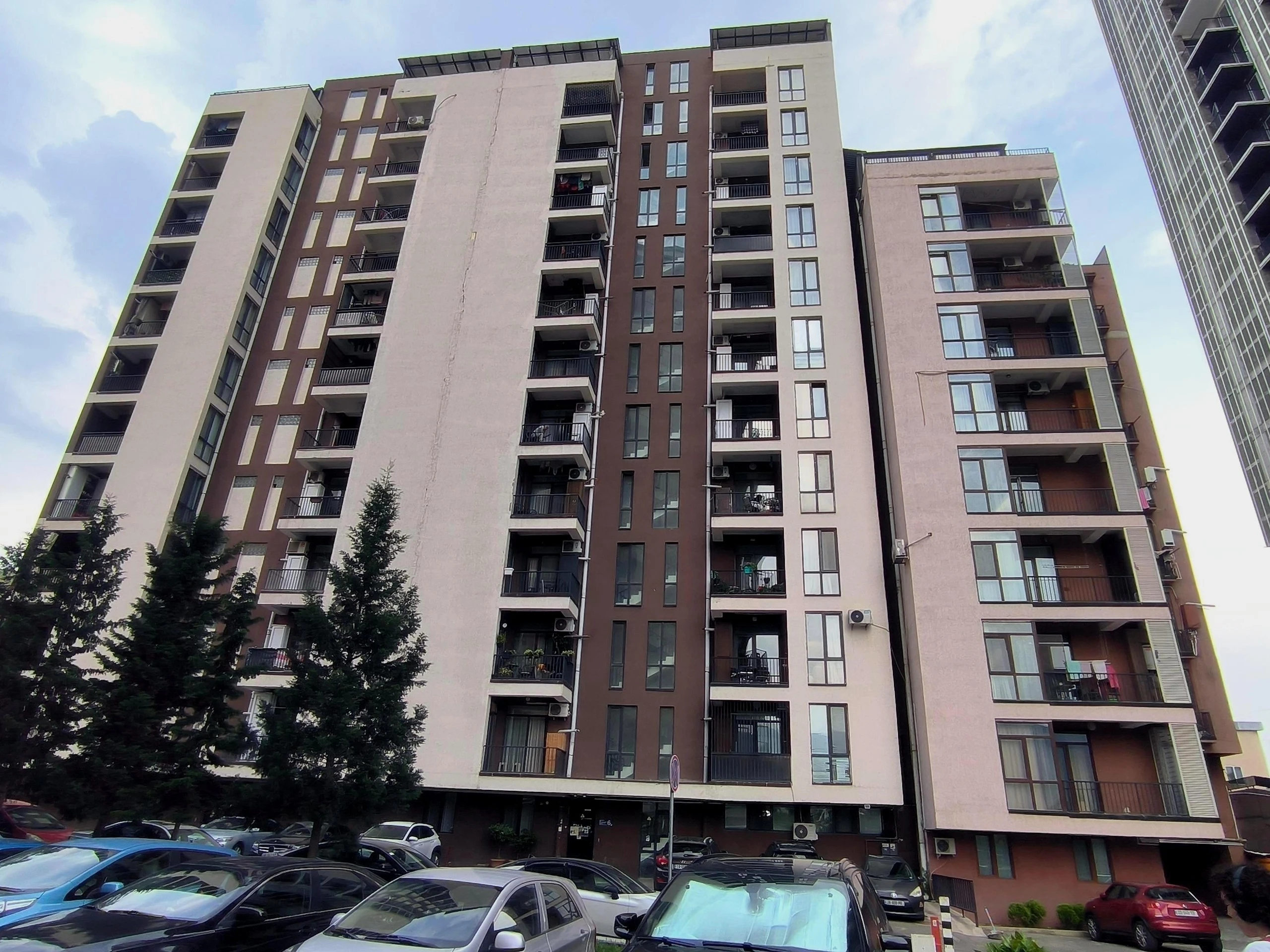 გაზაფხულის ქუჩა 6