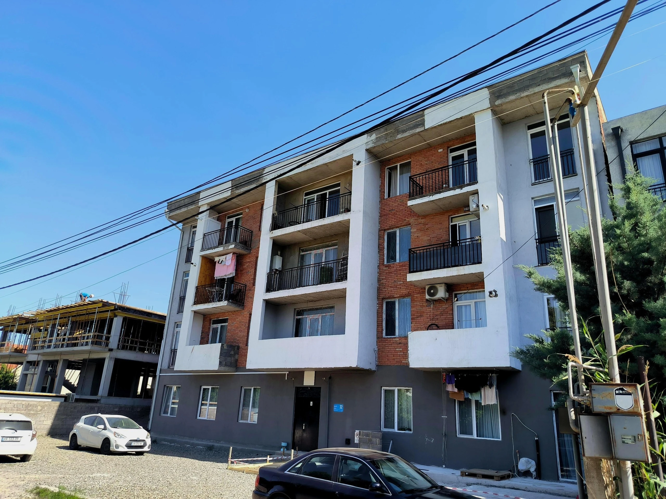 ხატაეთის ქუჩა 32