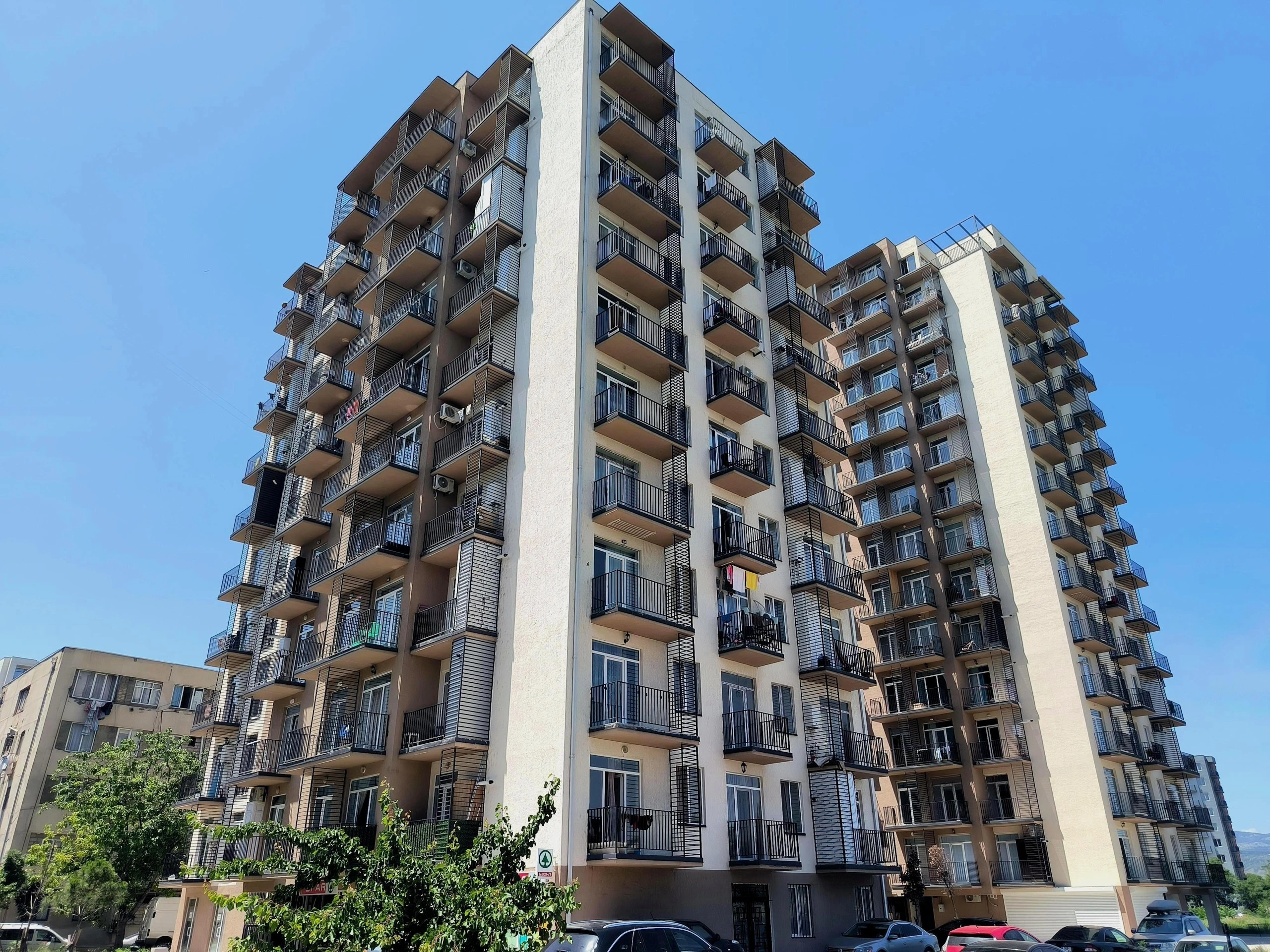 ბოგდან ხმელნიცკის ქუჩა 48