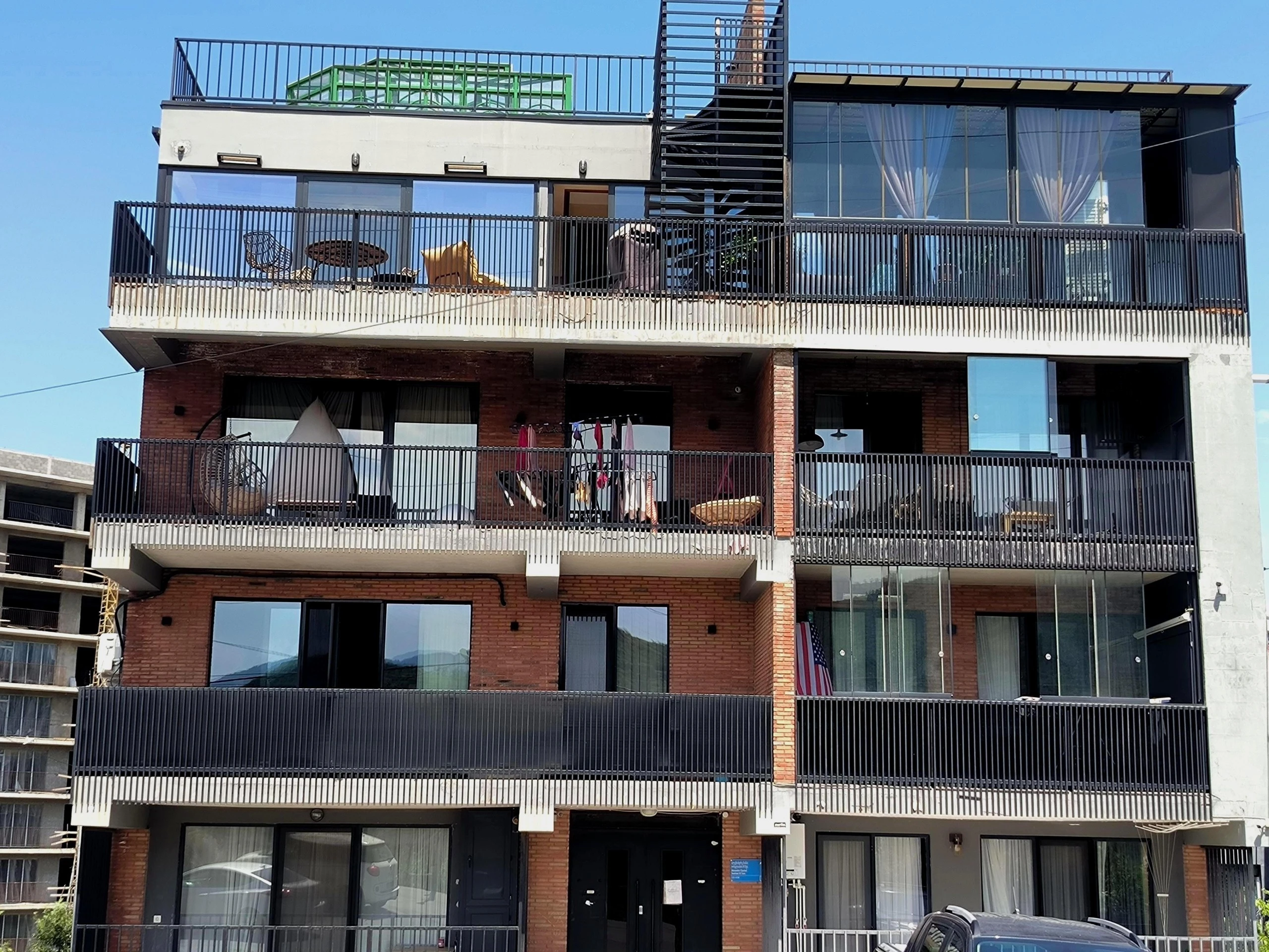 ალექსანდრე იოსელიანის 3 შესახვევი, 1