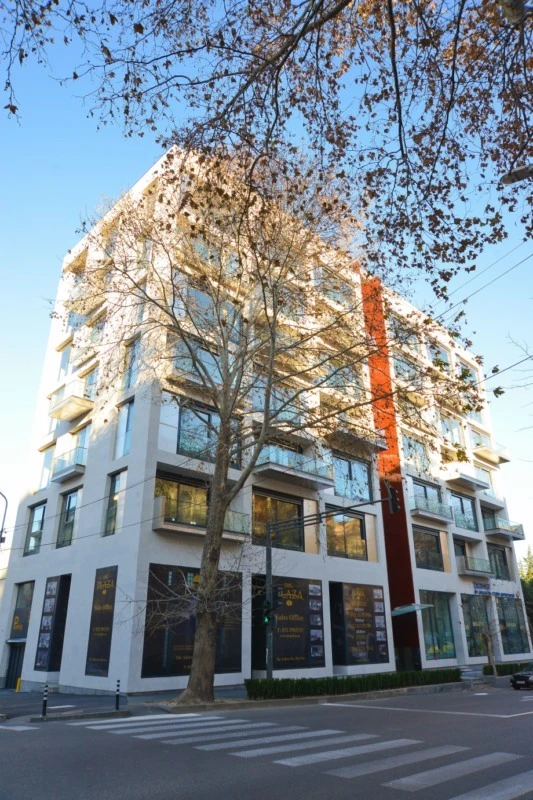 IMG პლაზა 1