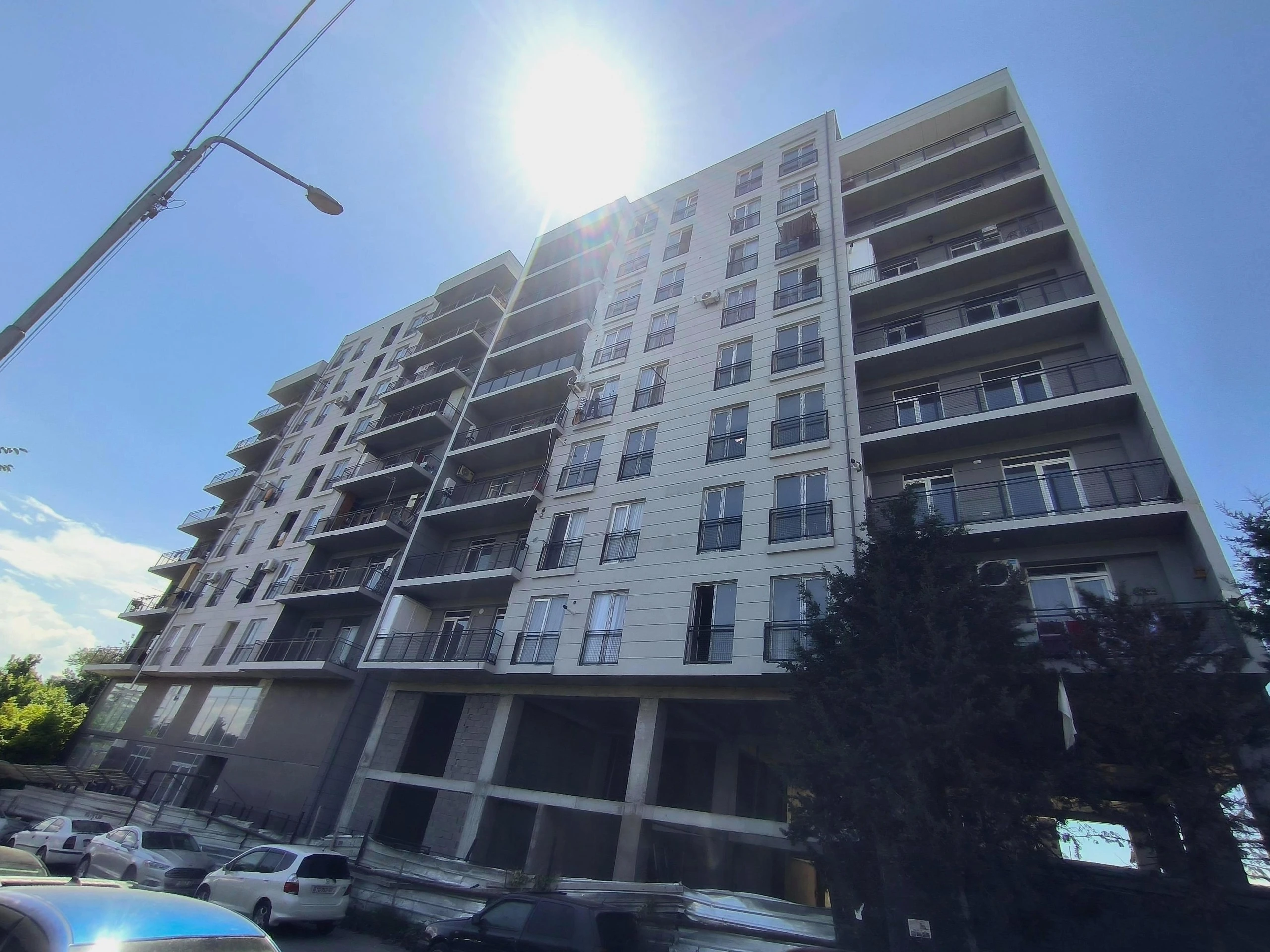 გმირი კურსანტების ქუჩა 5ა