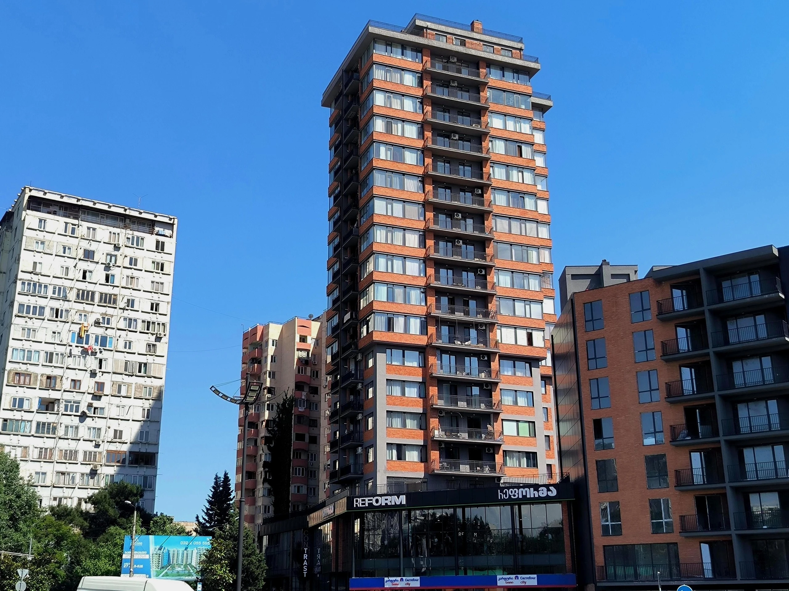 ბერი გაბრიელ სალოსის გამზირი 3