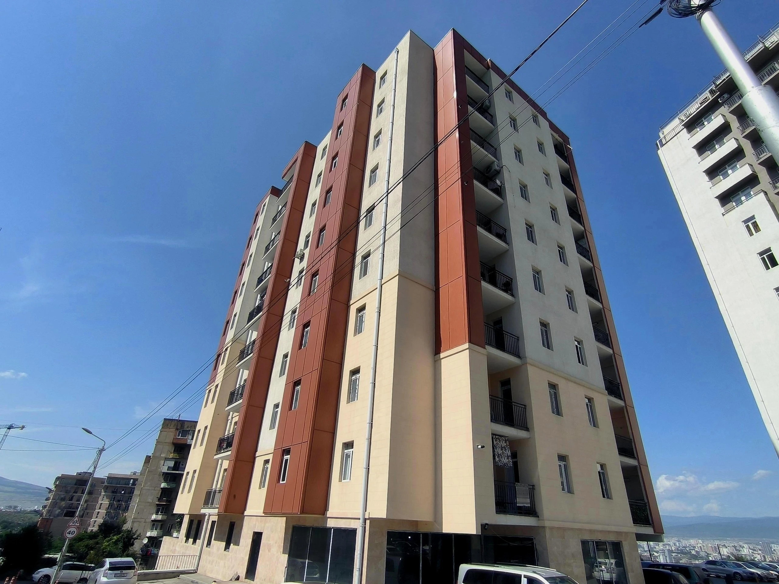 მუხრან მაჭავარიანის ქუჩა 63/1