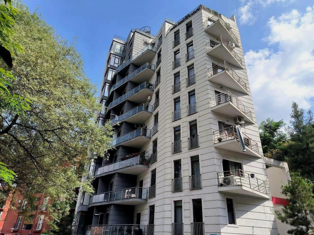 გრინლაიფ აპარტამენტები ვაკე