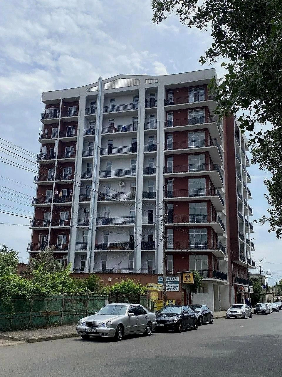 კონსტანტინე გამსახურდიას ქუჩა 35