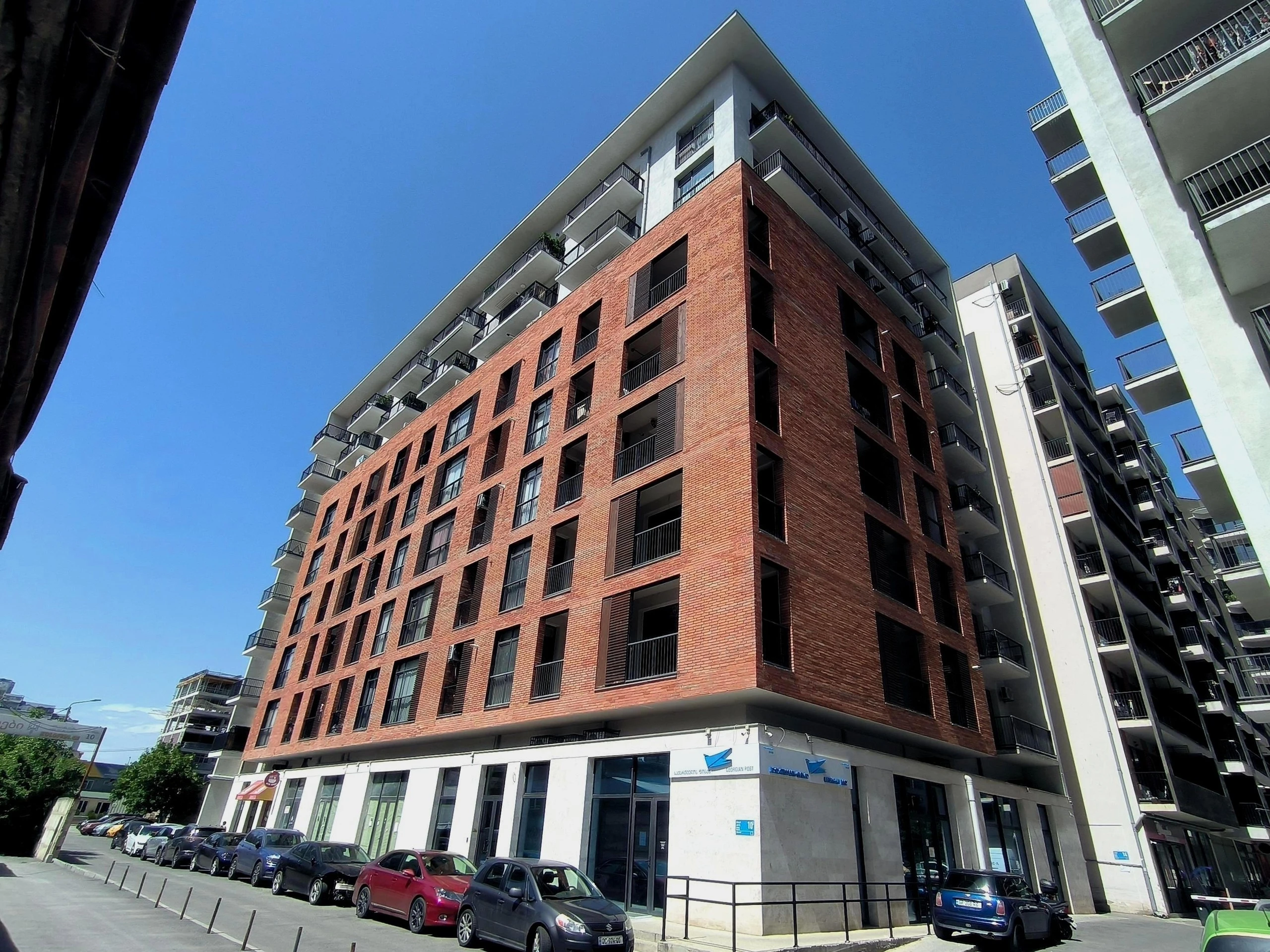 პირიდონ კედიას ქუჩა 10, 10გ