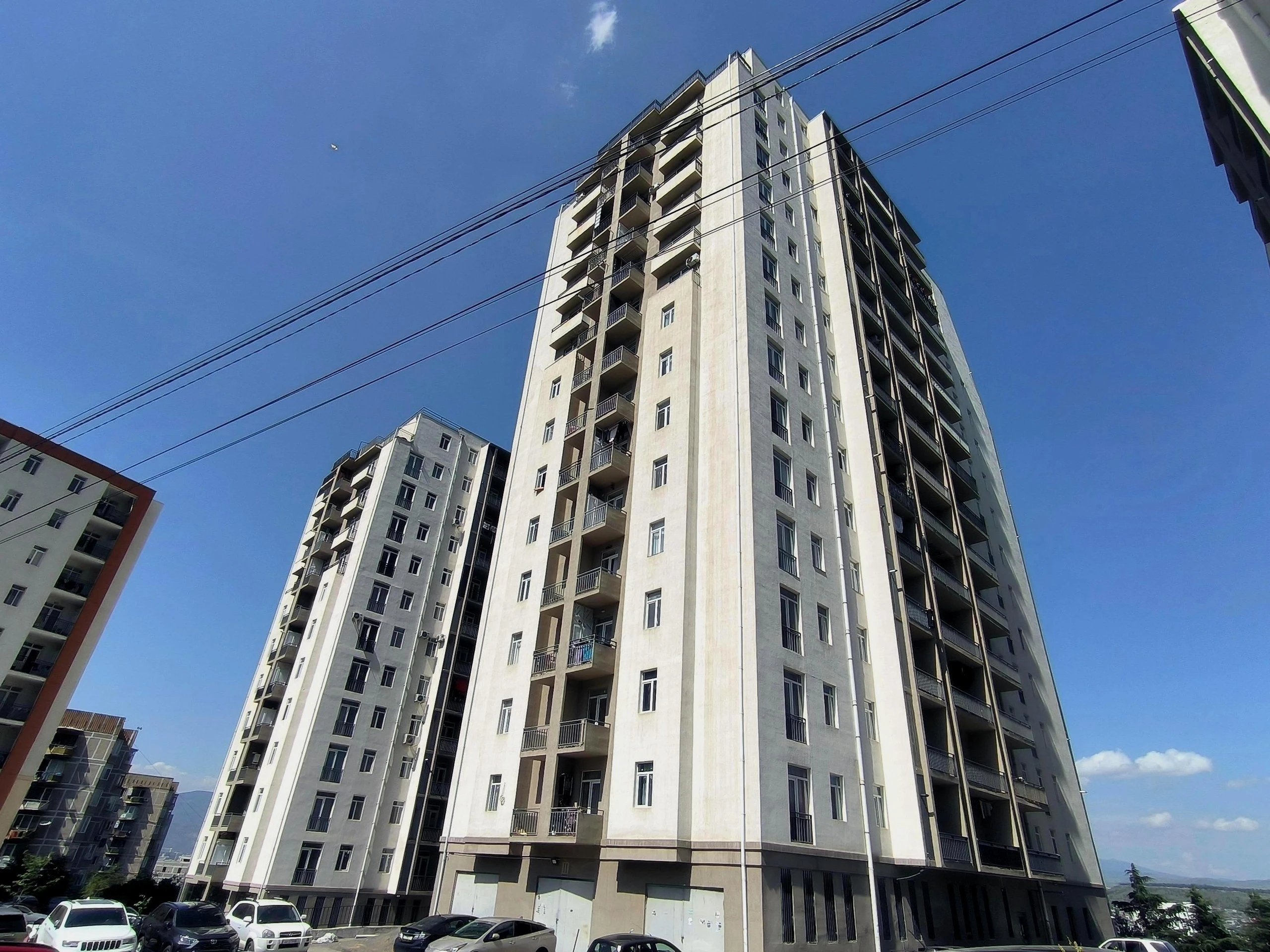 მუხრან მაჭავარიანის ქუჩა 63