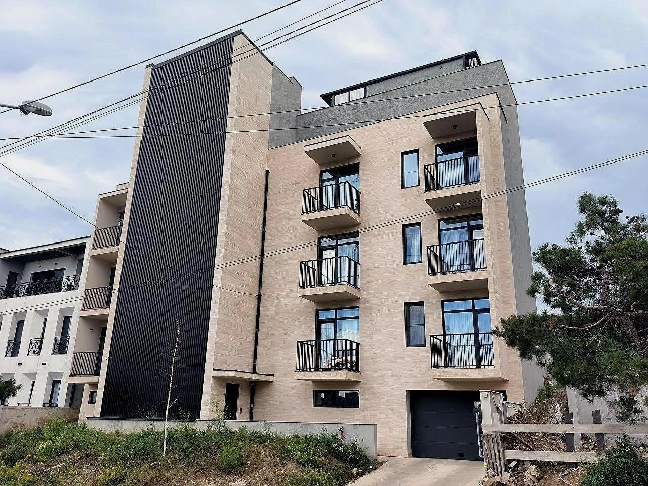 ალექსანდრე იოსელიანის ქუჩა 48