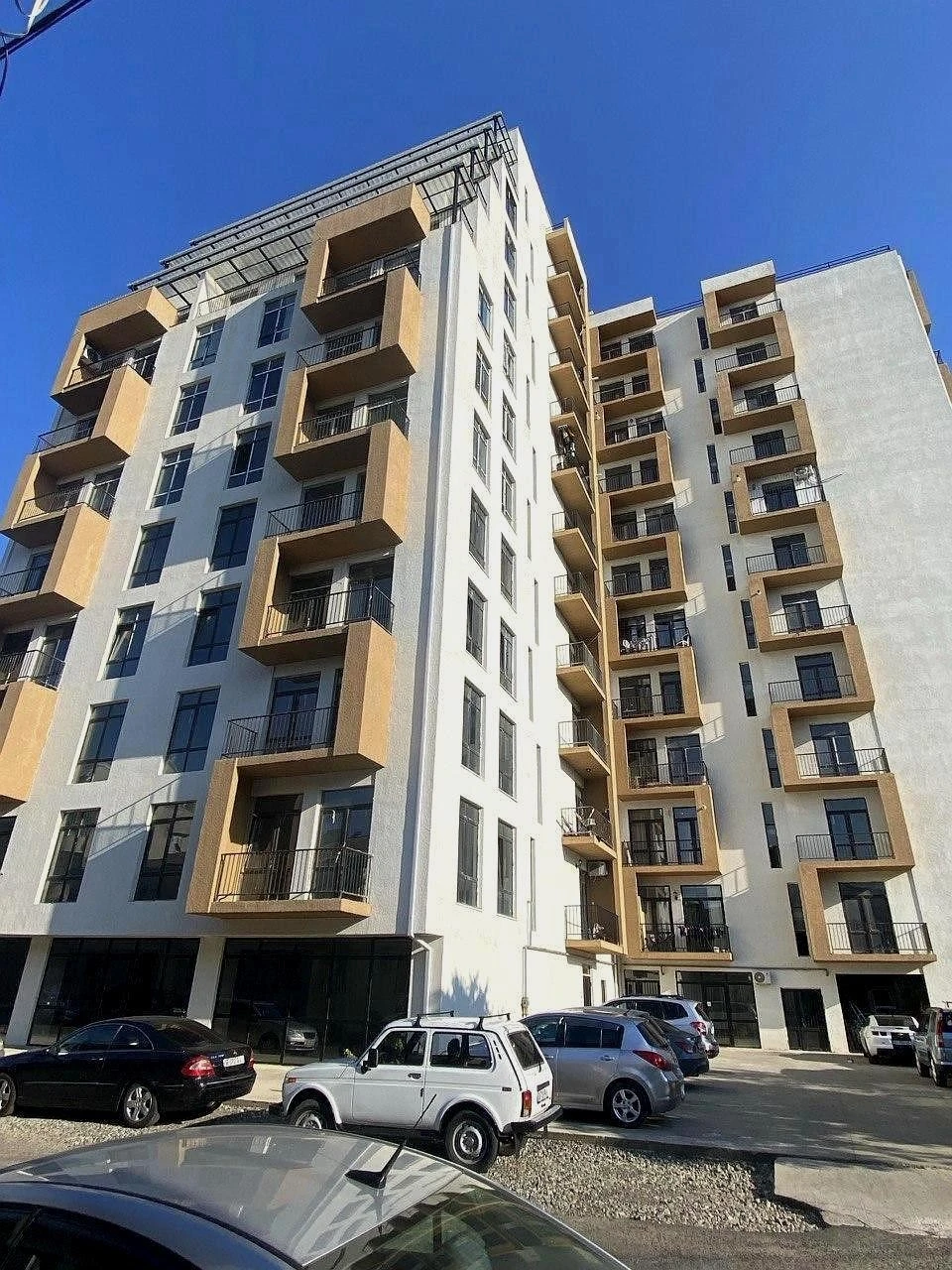 დიმიტრი არაყიშვილის ქუჩა 3ა-3ვ