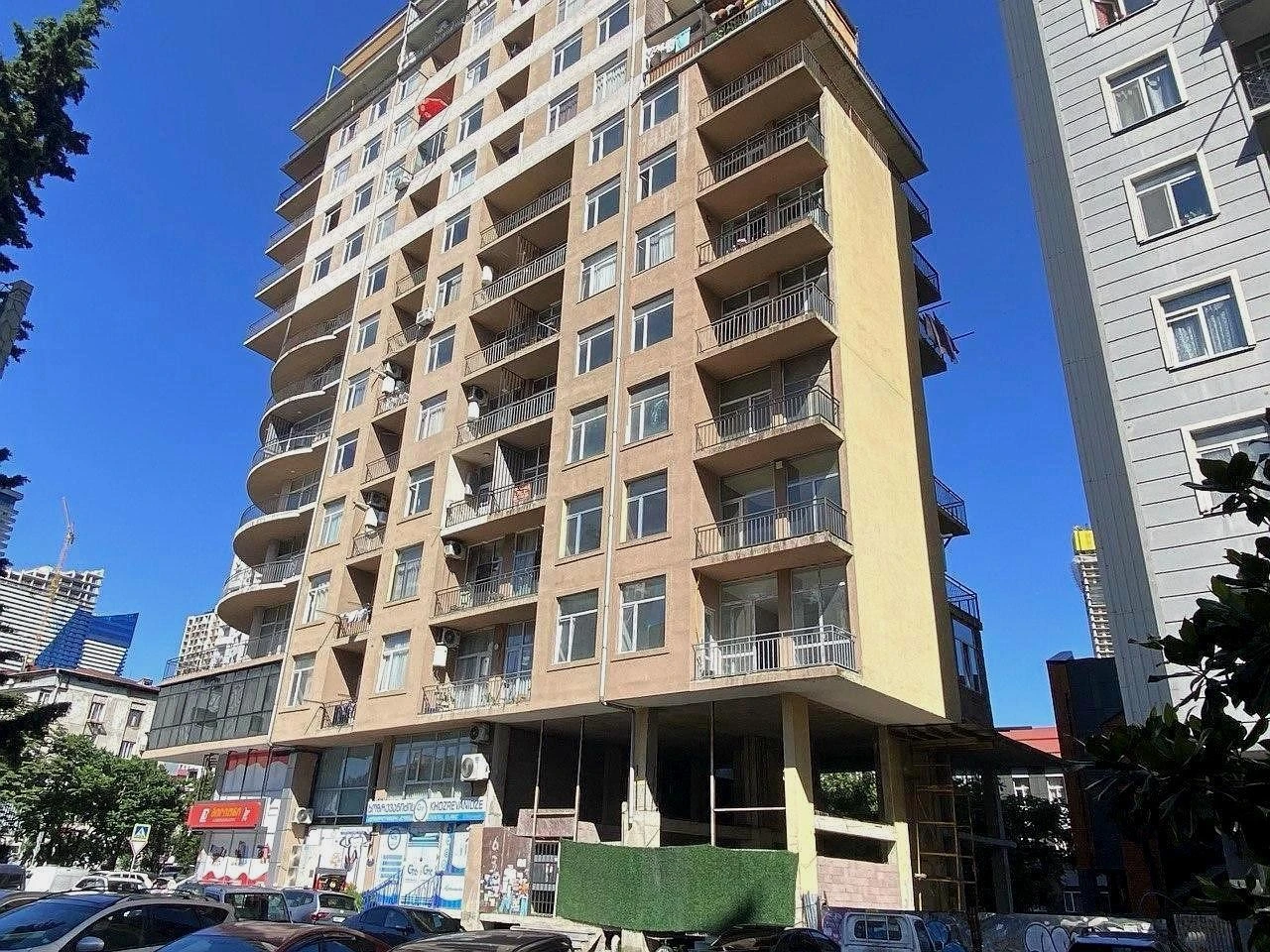 ივანე ჯავახიშვილის ქუჩა 3ა | ვახტანგ გორგასლის ქ 162