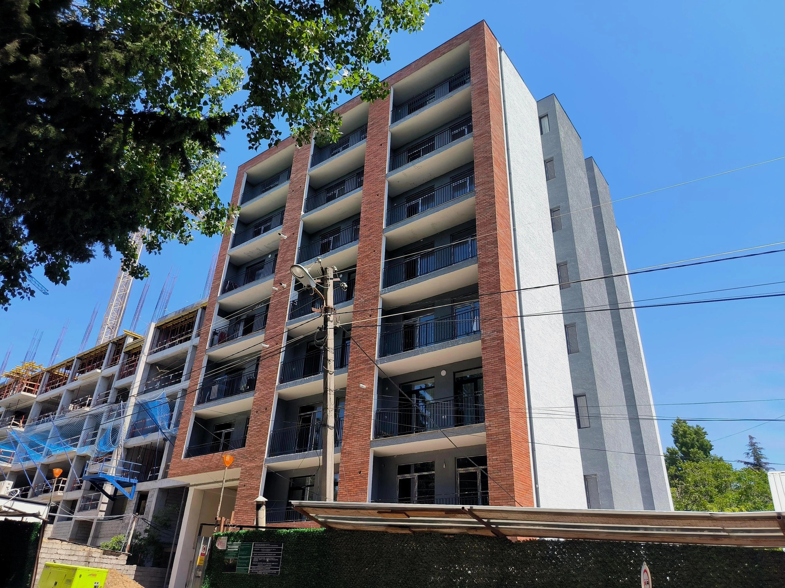 მიხეილ ხერგიანის ქუჩა 11