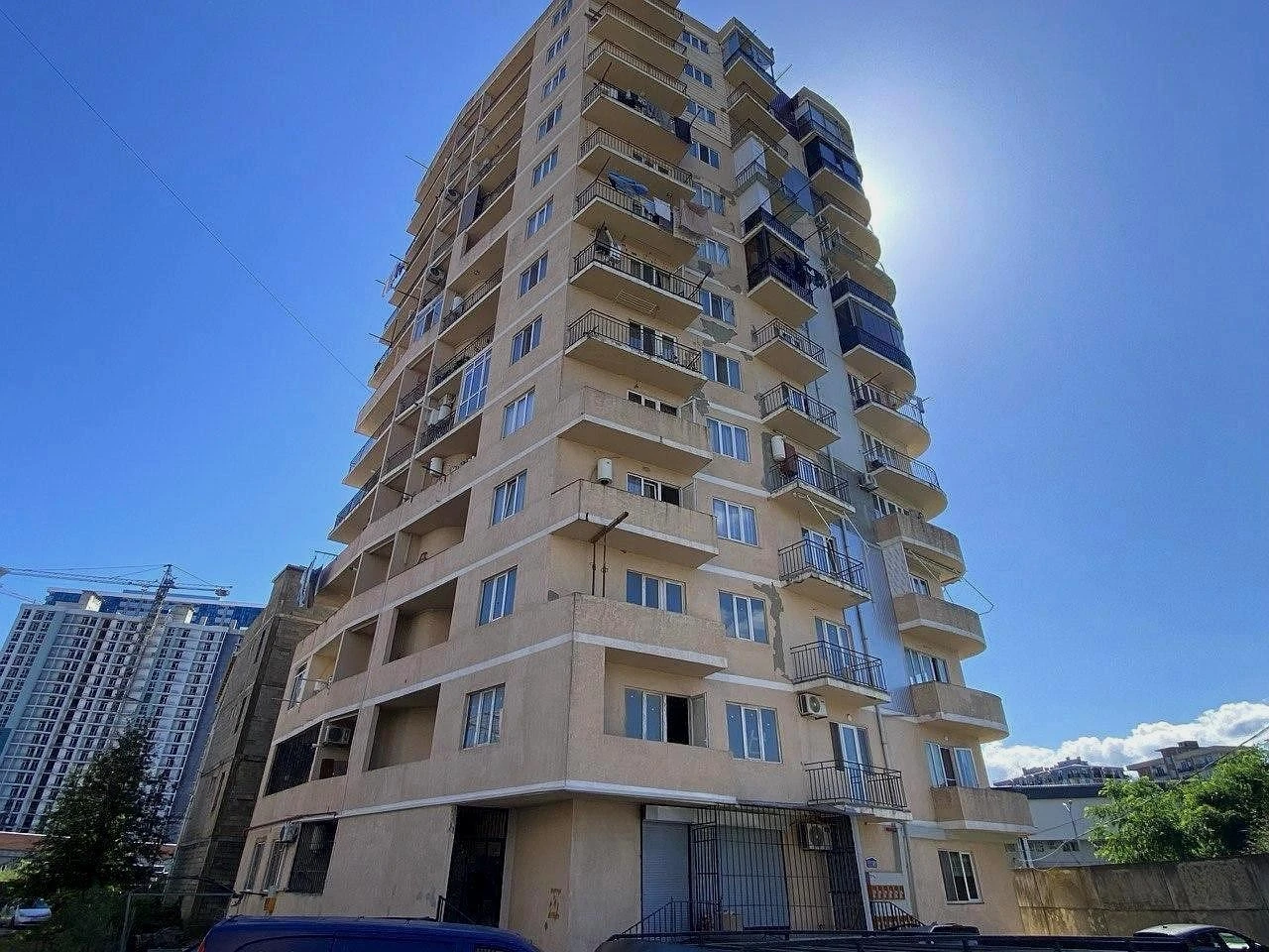 გენერალ ასლან აბაშიძის ქუჩა 49/15