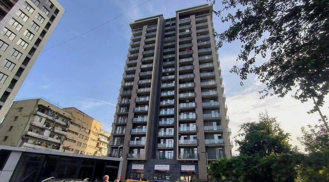 მარშალ არჩილ გელოვანის გამზირი 53ა