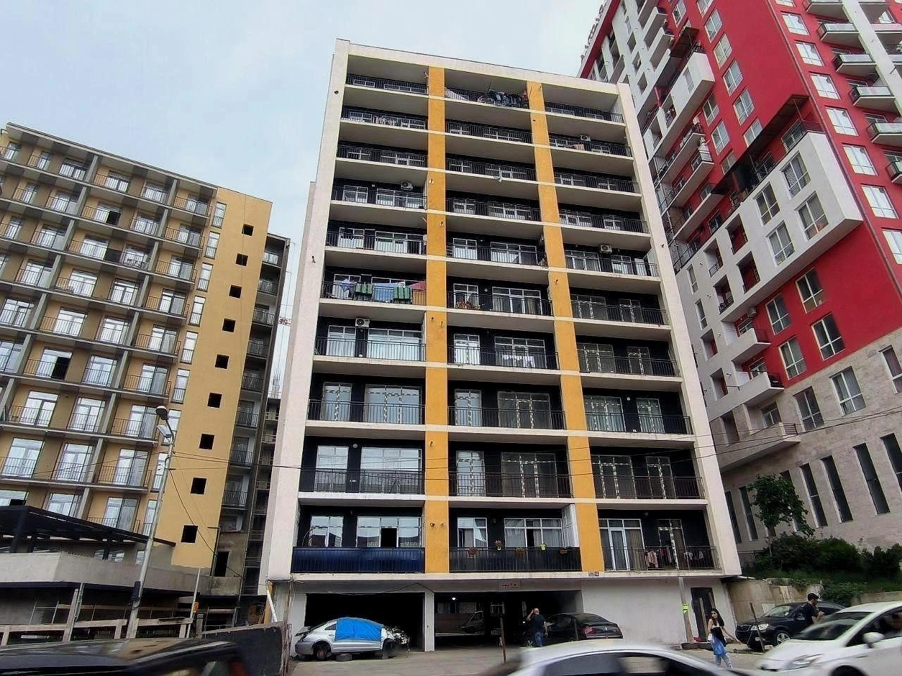 რამაზ შენგელიას ქუჩა 16