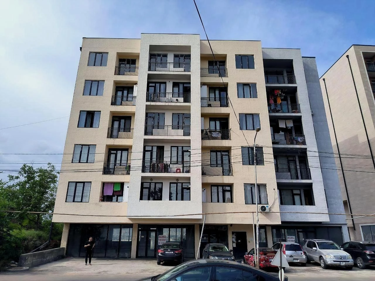 ლევან რჩეულიშვილის ქუჩა 7