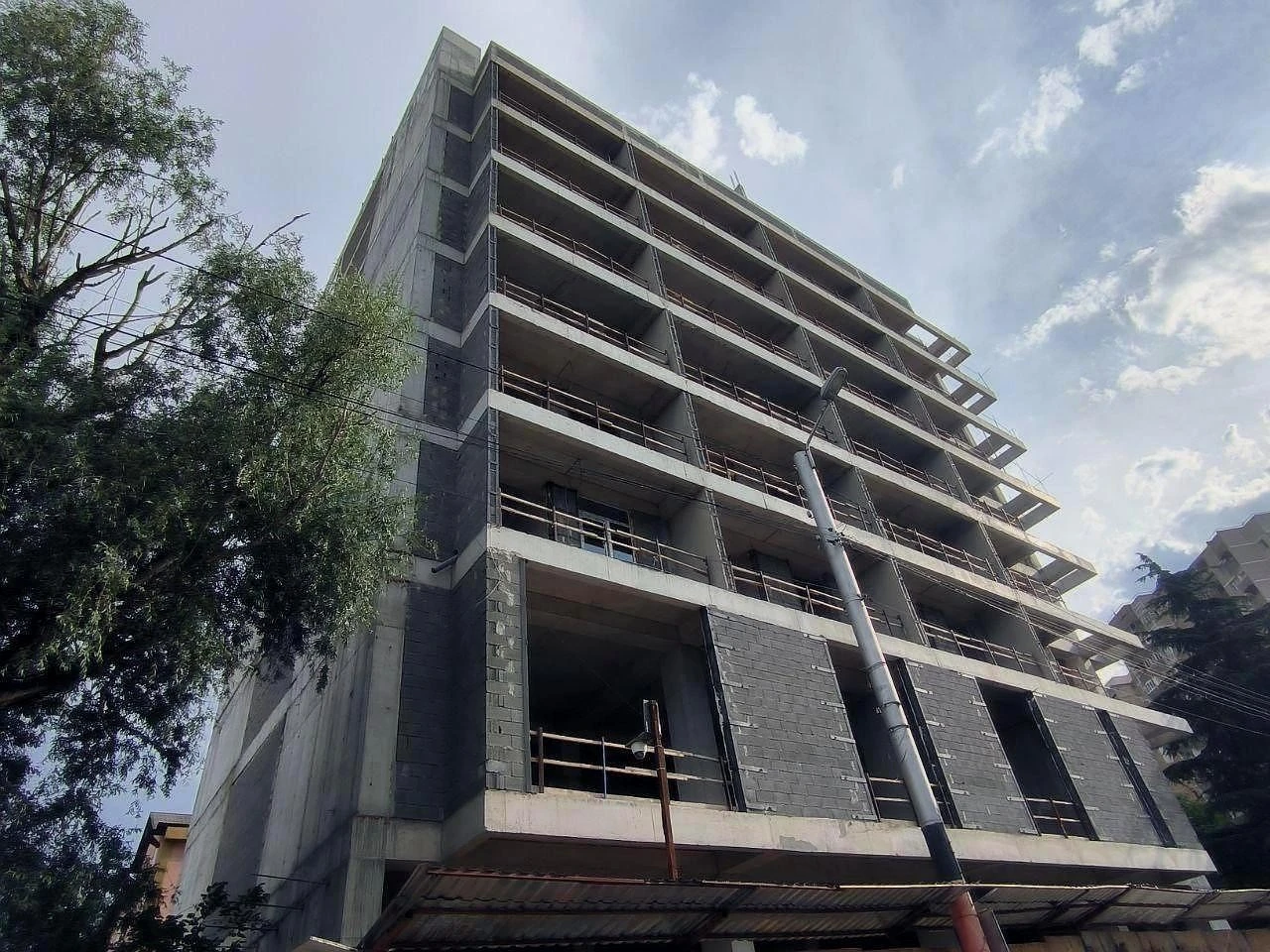 პეტრე ქავთარაძის ქუჩა 24