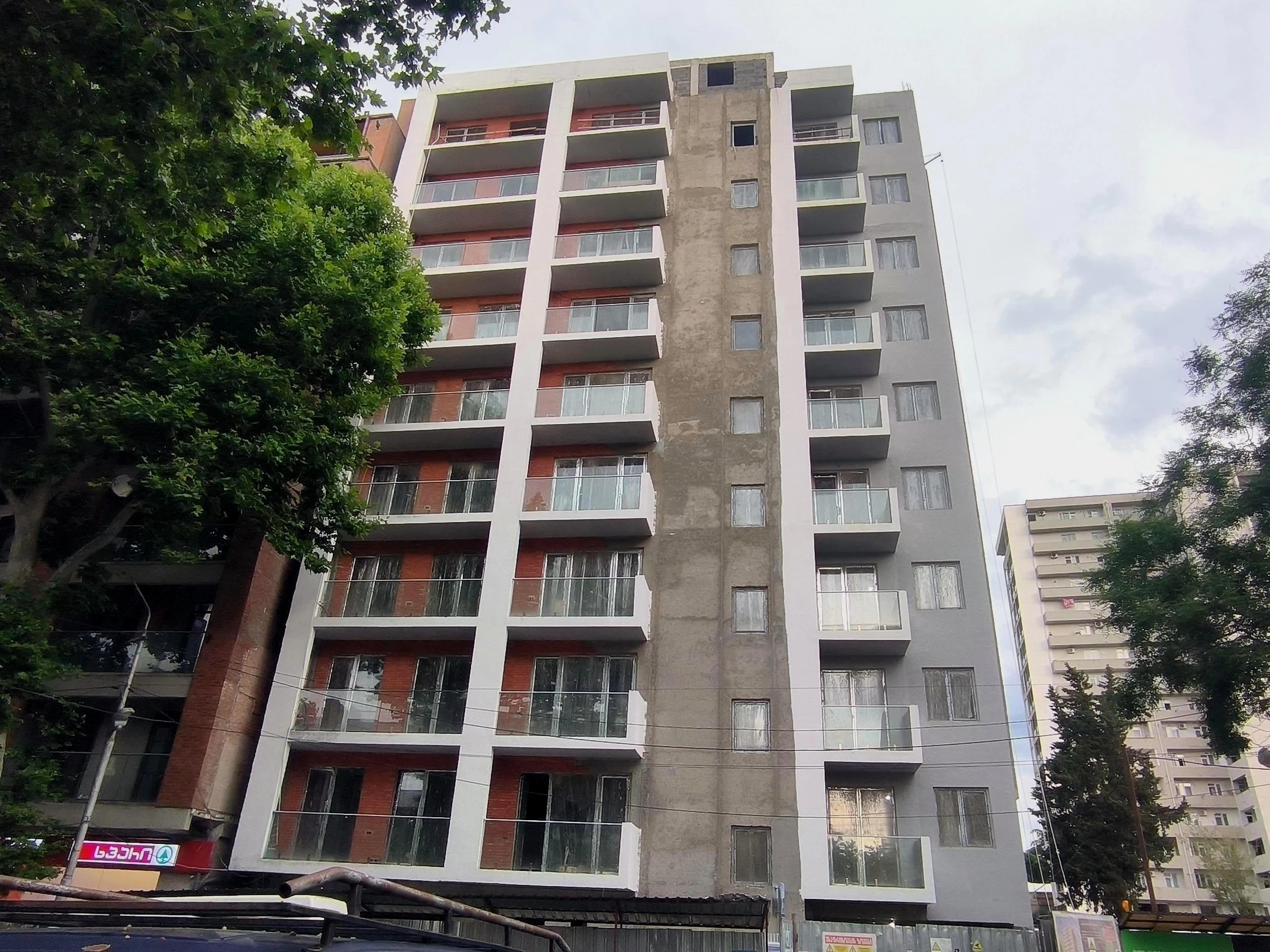 ზესტაფონის ქუჩა 13