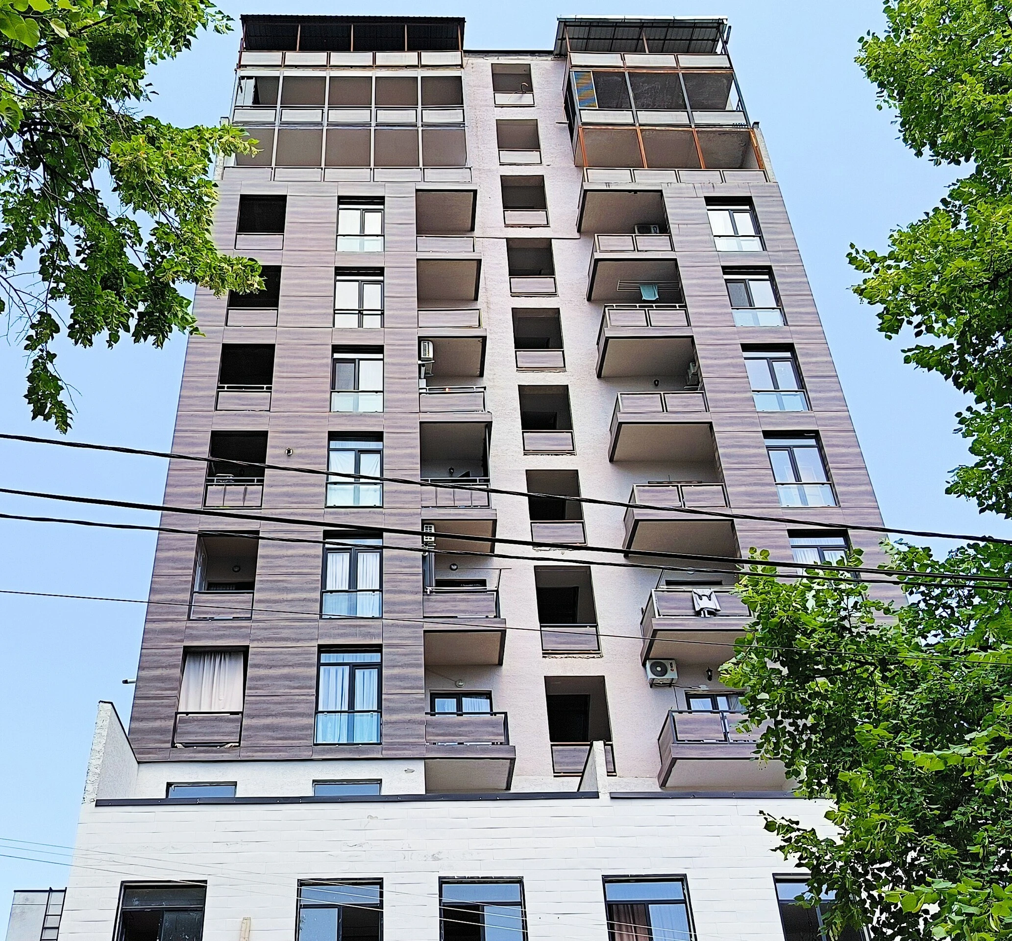 ვიქტორ დოლიძის ქუჩა 2