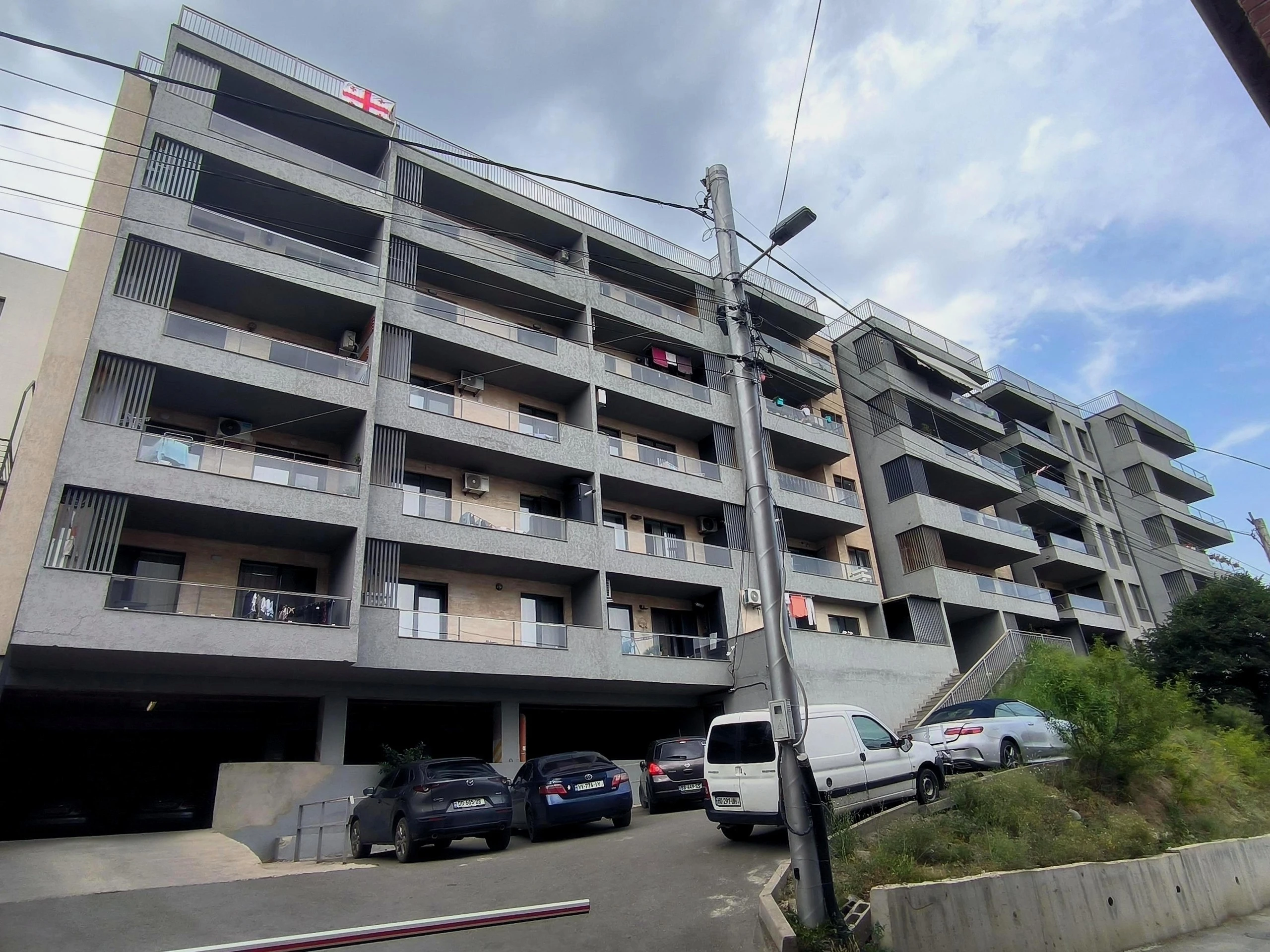 ხომლის ქუჩა 12