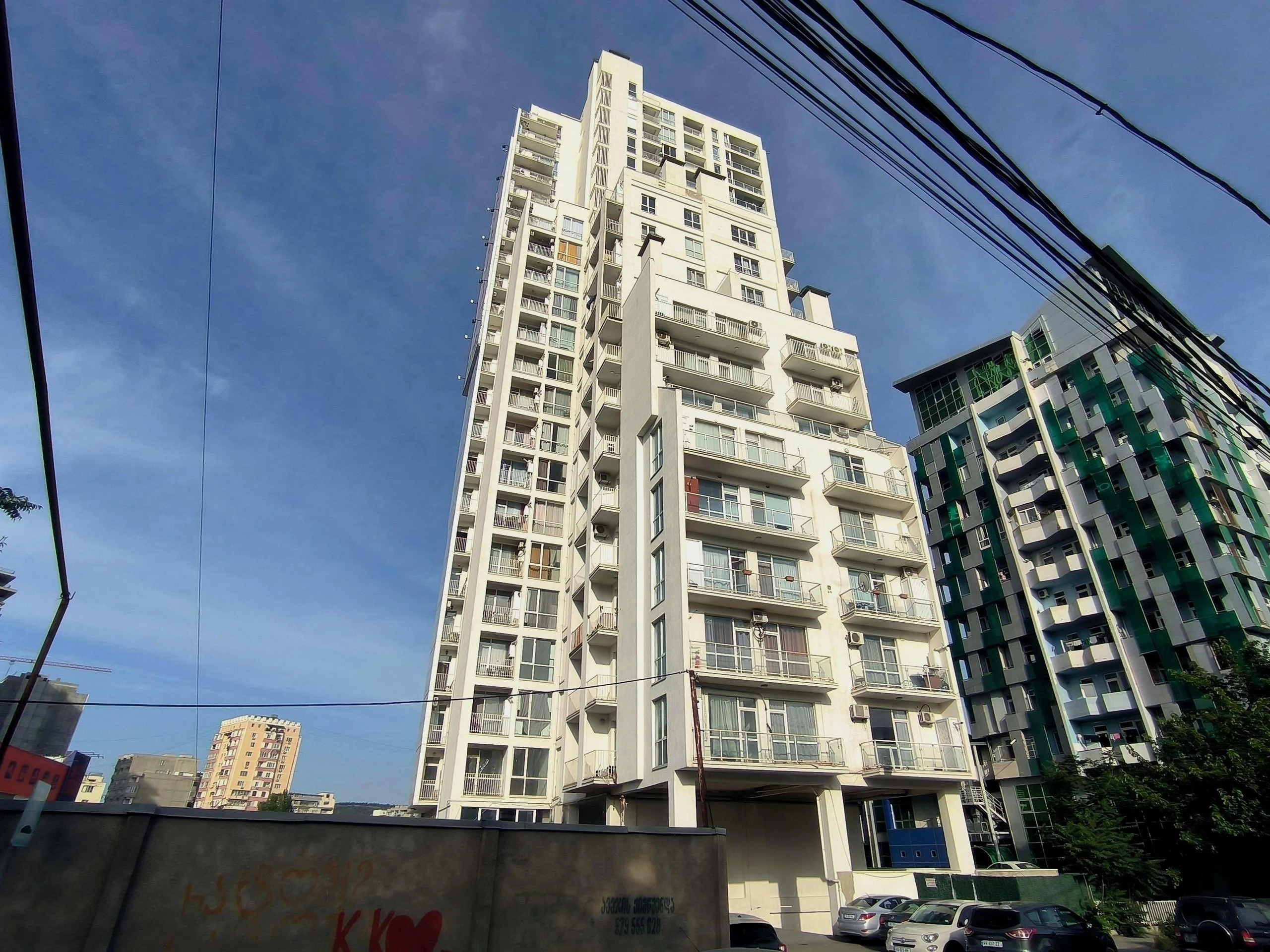 მარშალ არჩილ გელოვანის გამზირი 52